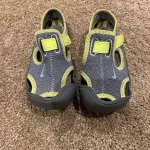 8C Toddler Nike Sandals